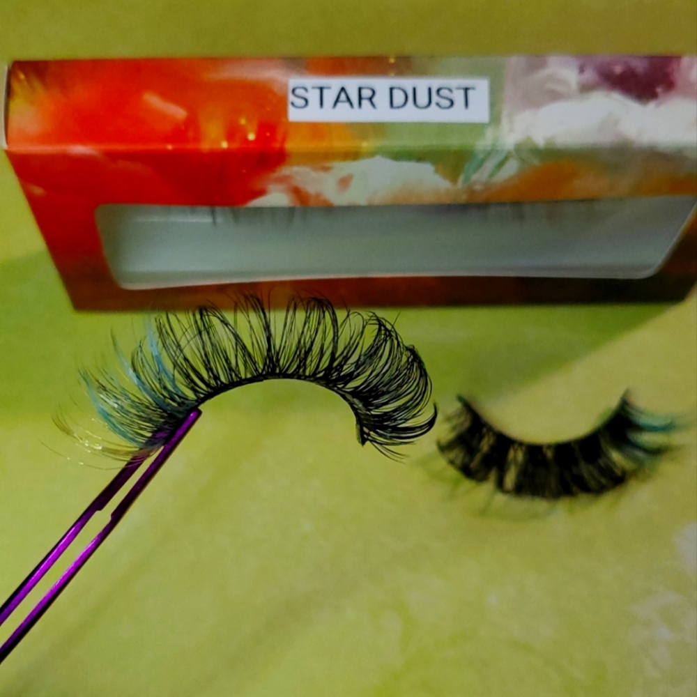 Lashes - Picture 2 of 2